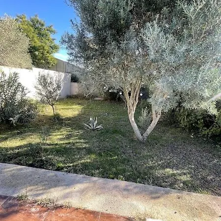 Villa Avec Piscine, Climatisation Et Independant