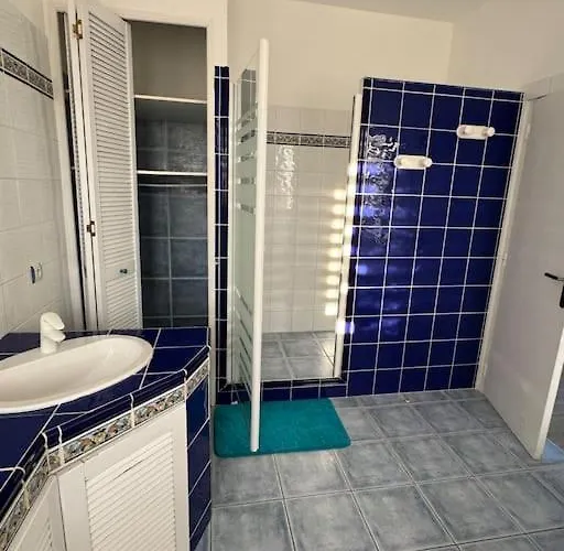 Villa Avec Piscine, Climatisation Et Independant